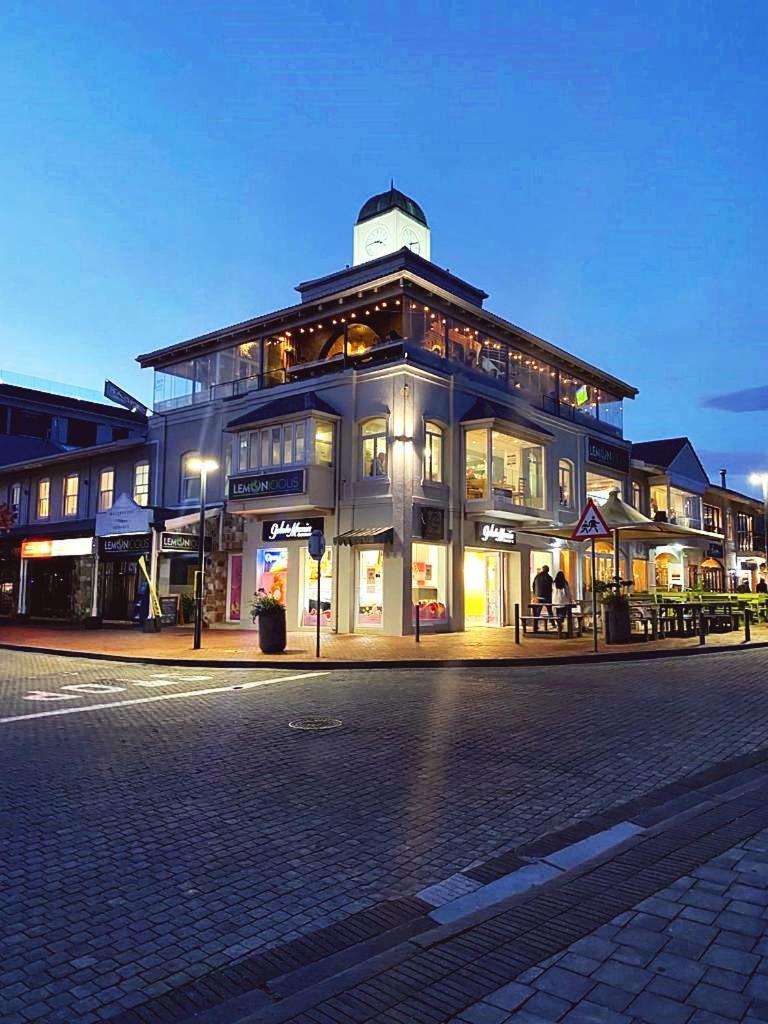 Apartment At Hermanus Waterfront Esterno foto